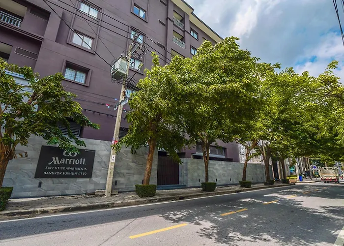 Marriott Executive Bangkok, Sukhumvit 50 4*